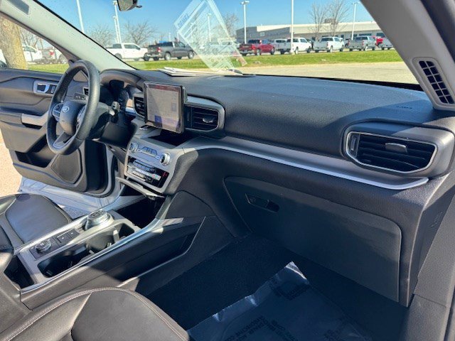 Certified 2023 Ford Explorer XLT w/ Equipment Group 202A image 35