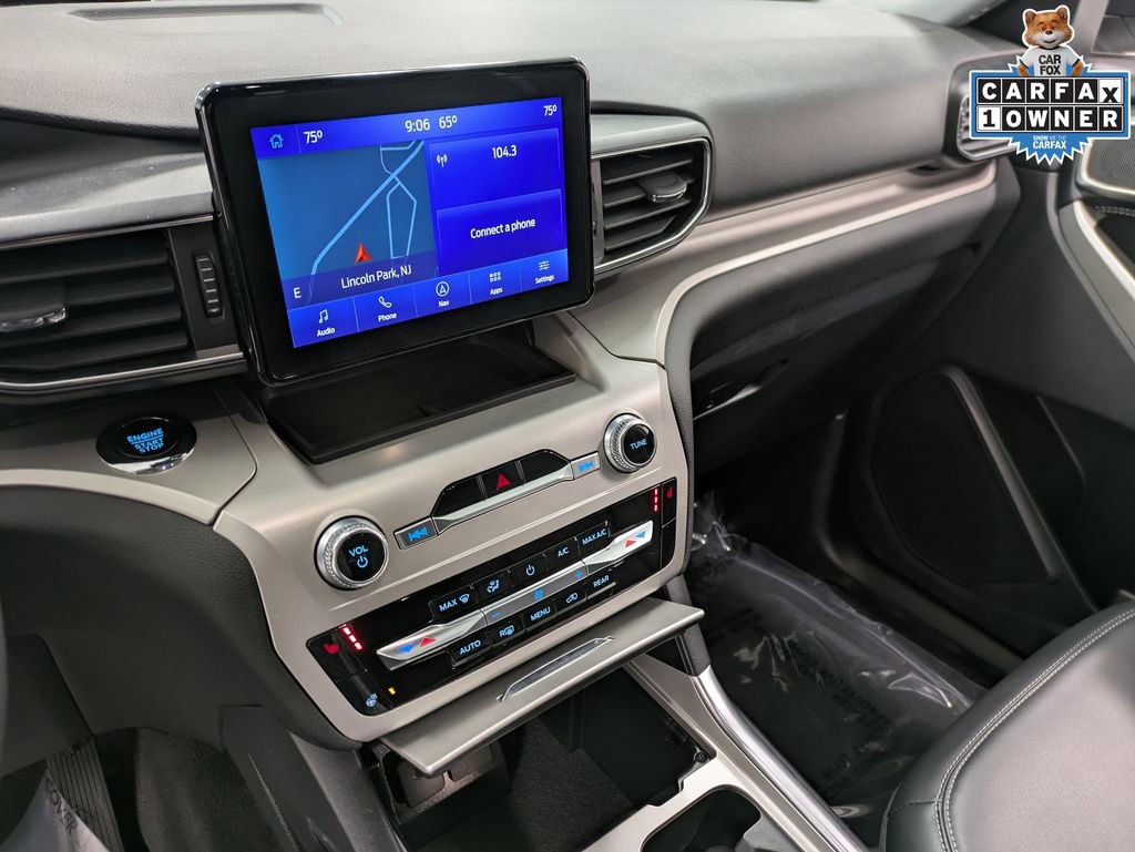 Certified 2022 Ford Explorer XLT w/ Equipment Group 202A image 14