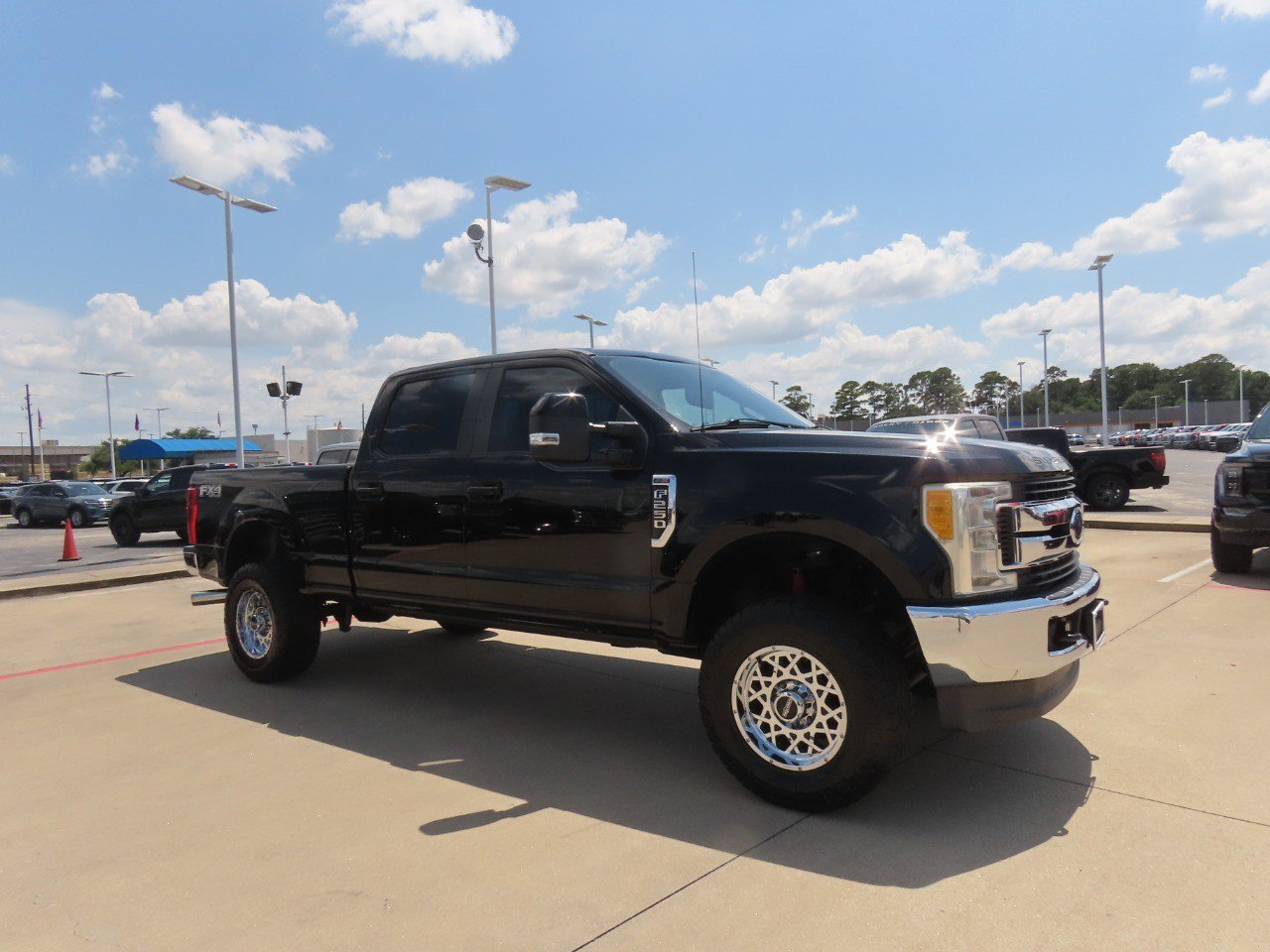 Certified 2017 Ford F250 XL w/ STX Appearance Package AWD/4WD image 7