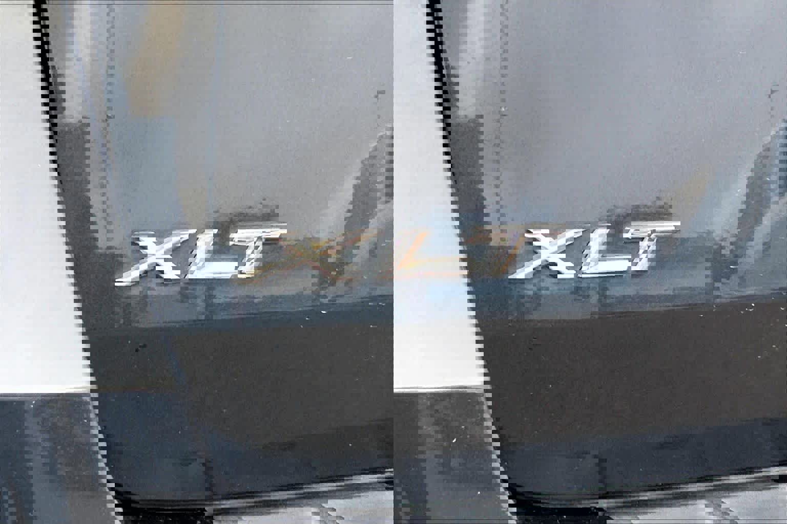 Certified 2022 Ford Explorer XLT w/ Equipment Group 202A image 30