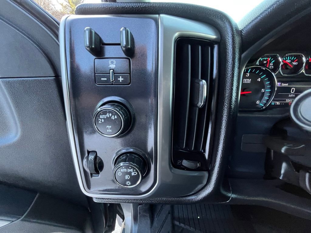 Used 2017 Chevrolet Silverado 1500 LT w/ All Star Edition image 16