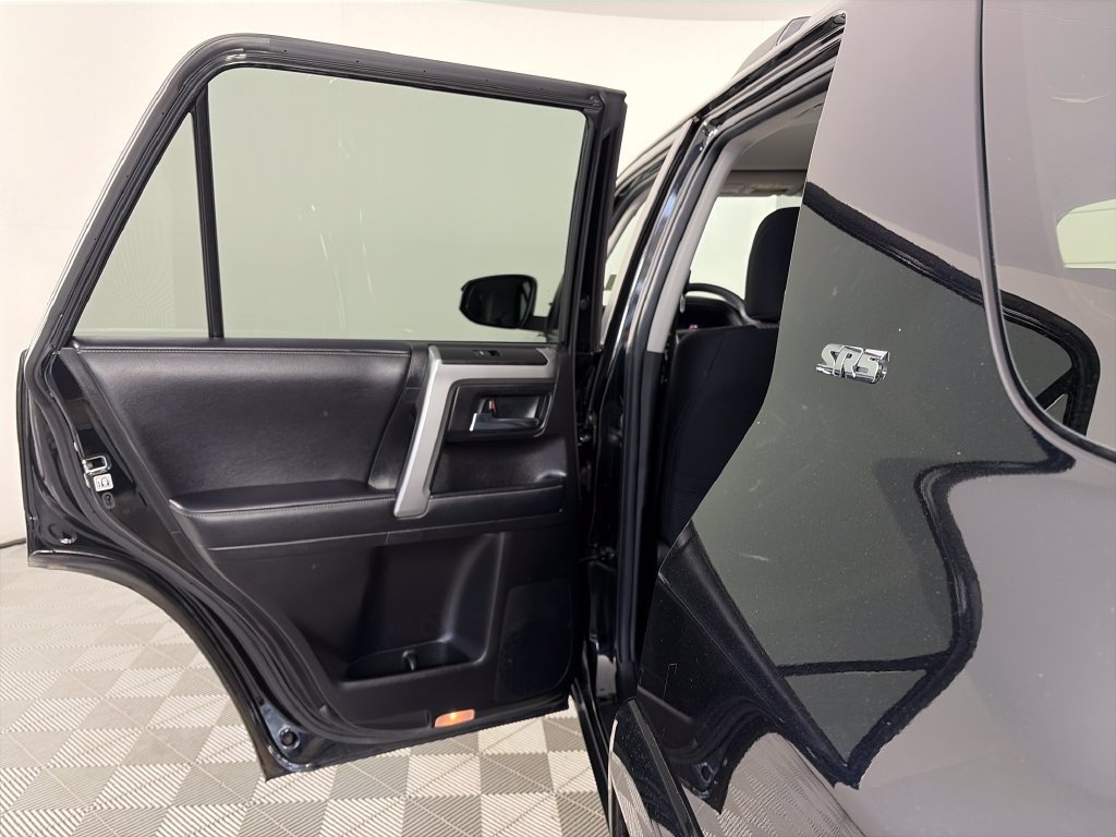 Used 2022 Toyota 4Runner SR5 AWD/4WD image 12