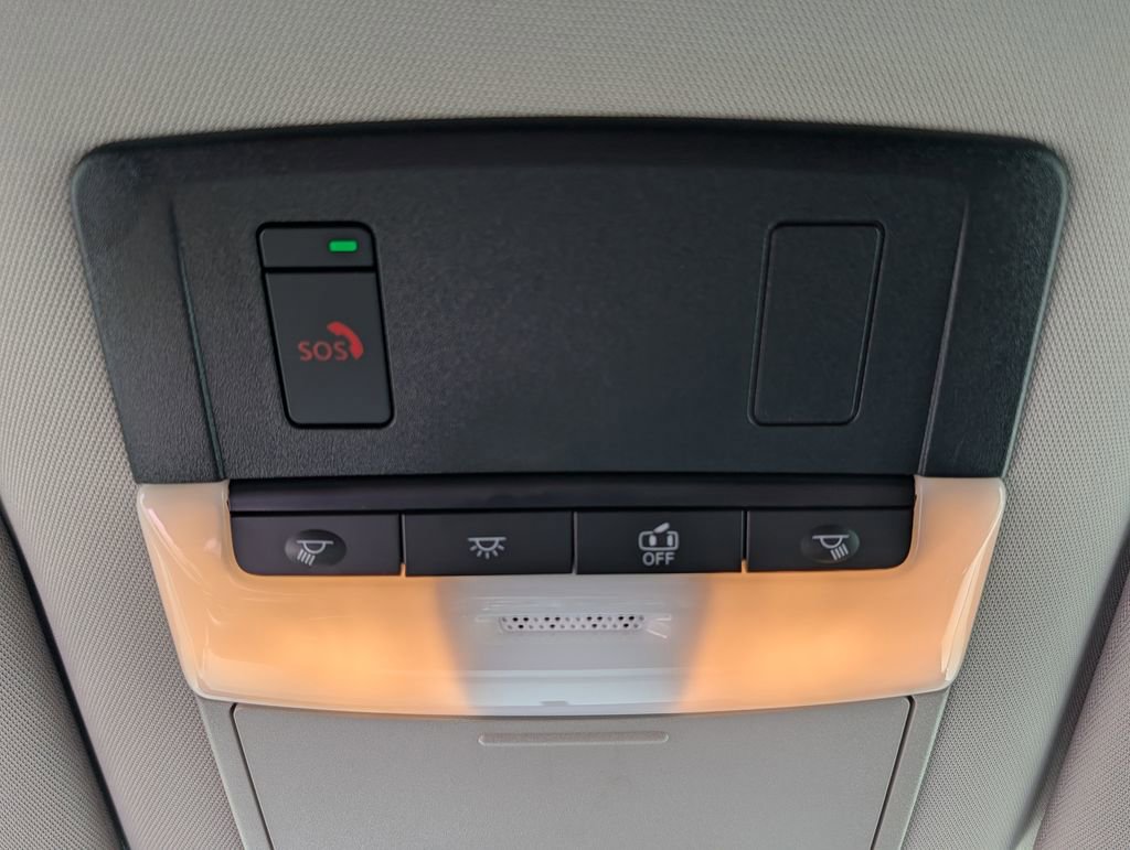 Used 2025 Nissan Pathfinder SV FWD image 16