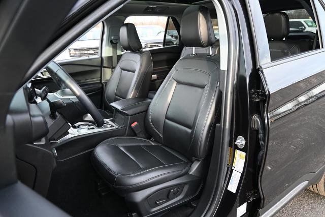 Certified 2023 Ford Explorer XLT w/ Equipment Group 202A image 21