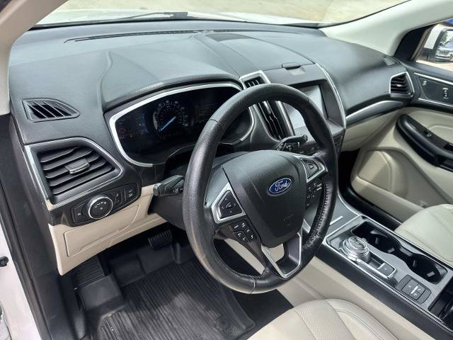 Certified 2019 Ford Edge Titanium w/ Equipment Group 301A FWD image 19