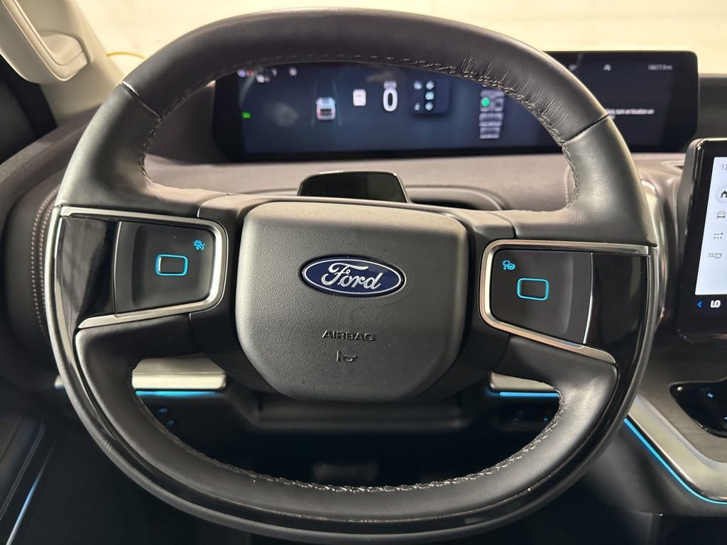 Certified 2025 Ford Expedition Platinum AWD/4WD image 24