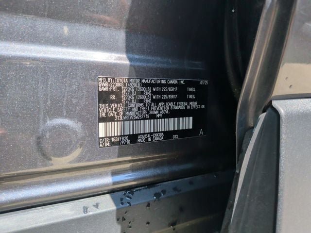 Used 2025 Toyota RAV4 LE AWD/4WD image 32