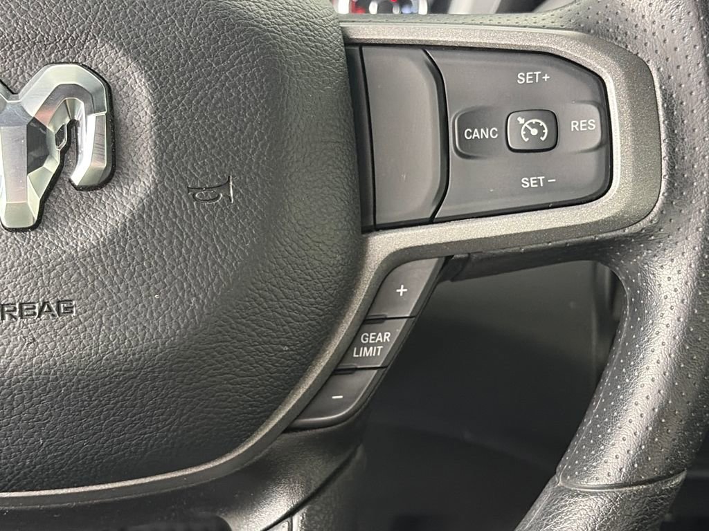 Used 2024 RAM 3500 Tradesman w/ Chrome Appearance Group AWD/4WD image 16