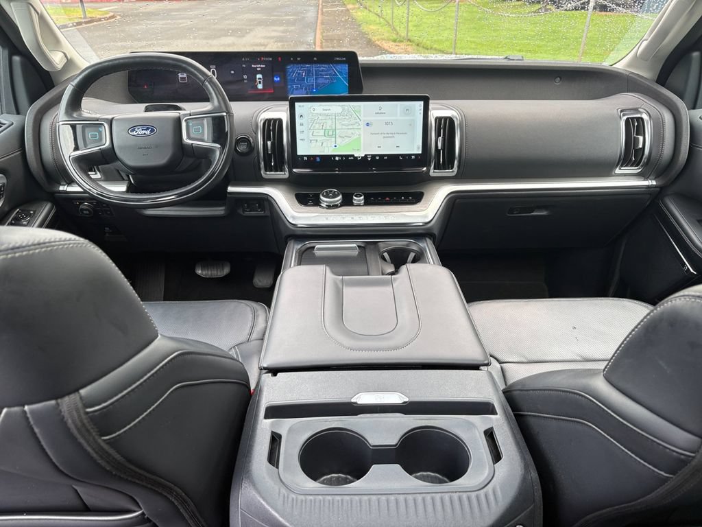 Certified 2025 Ford Expedition Max Platinum w/ Driver's Package AWD/4WD image 21