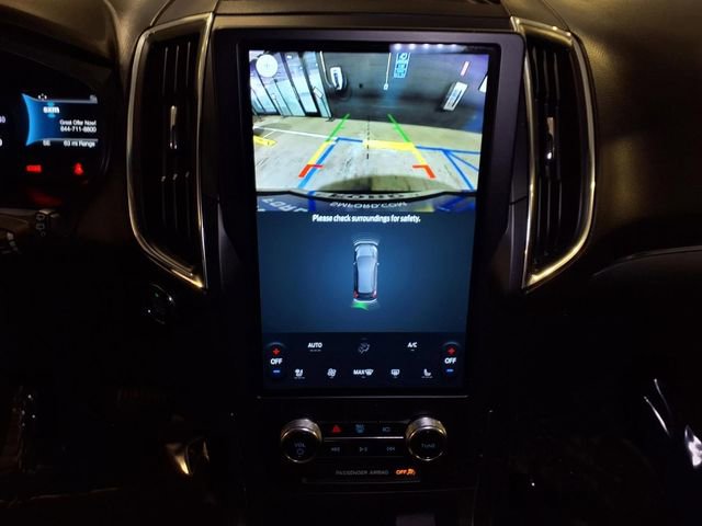 Certified 2022 Ford Edge Titanium AWD/4WD image 7