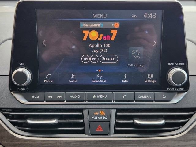 Used 2025 Nissan Altima 2.5 SV FWD image 15