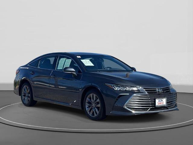 Used 2020 Toyota Avalon XLE image 5