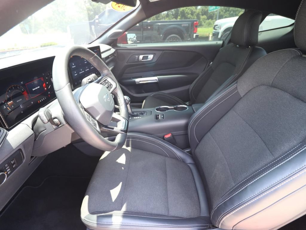Certified 2024 Ford Mustang Coupe RWD image 2
