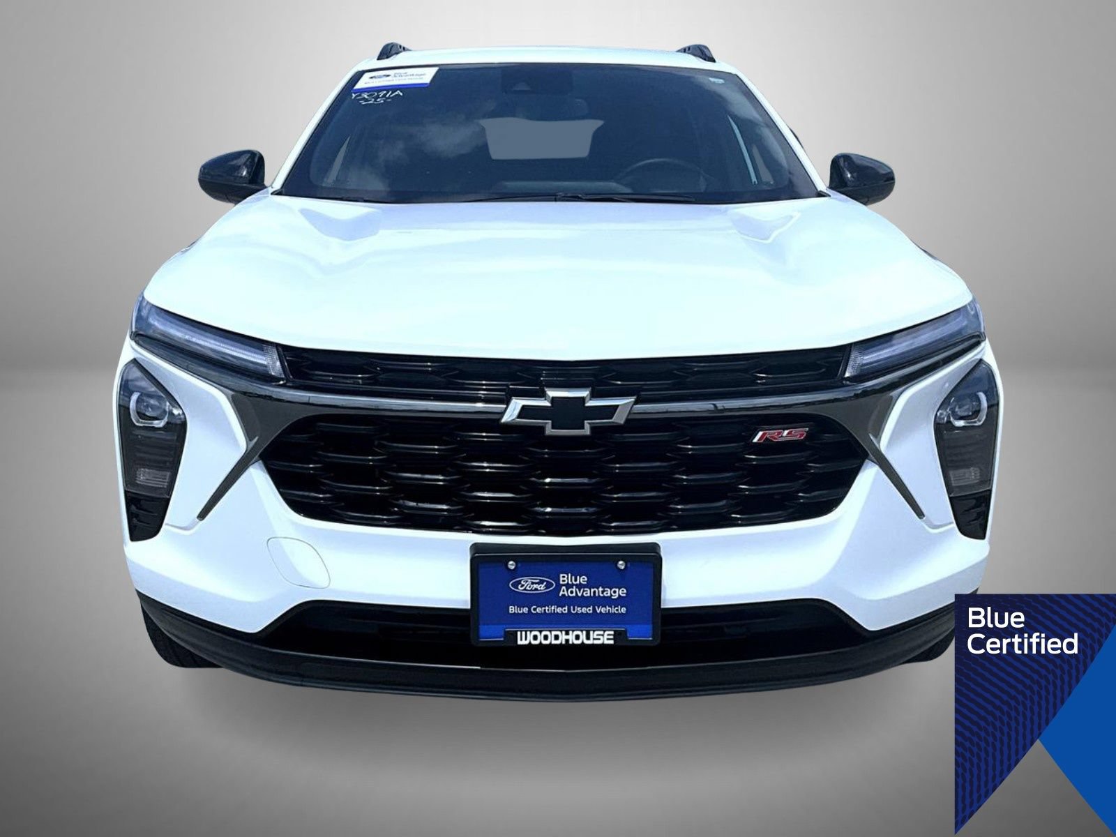 Used 2025 Chevrolet Trax RS w/ Driver Confidence Package FWD image 2