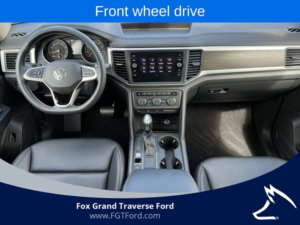 Used 2021 Volkswagen Atlas SE w/ Panoramic Sunroof Package FWD image 2