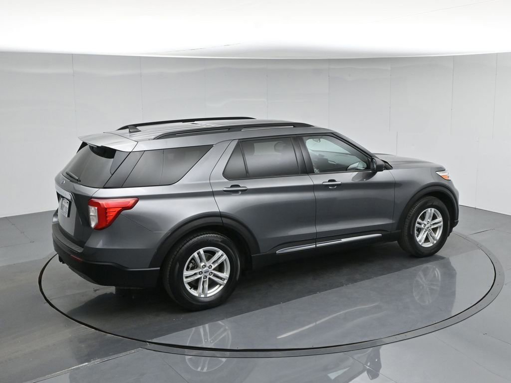 Certified 2021 Ford Explorer XLT image 12