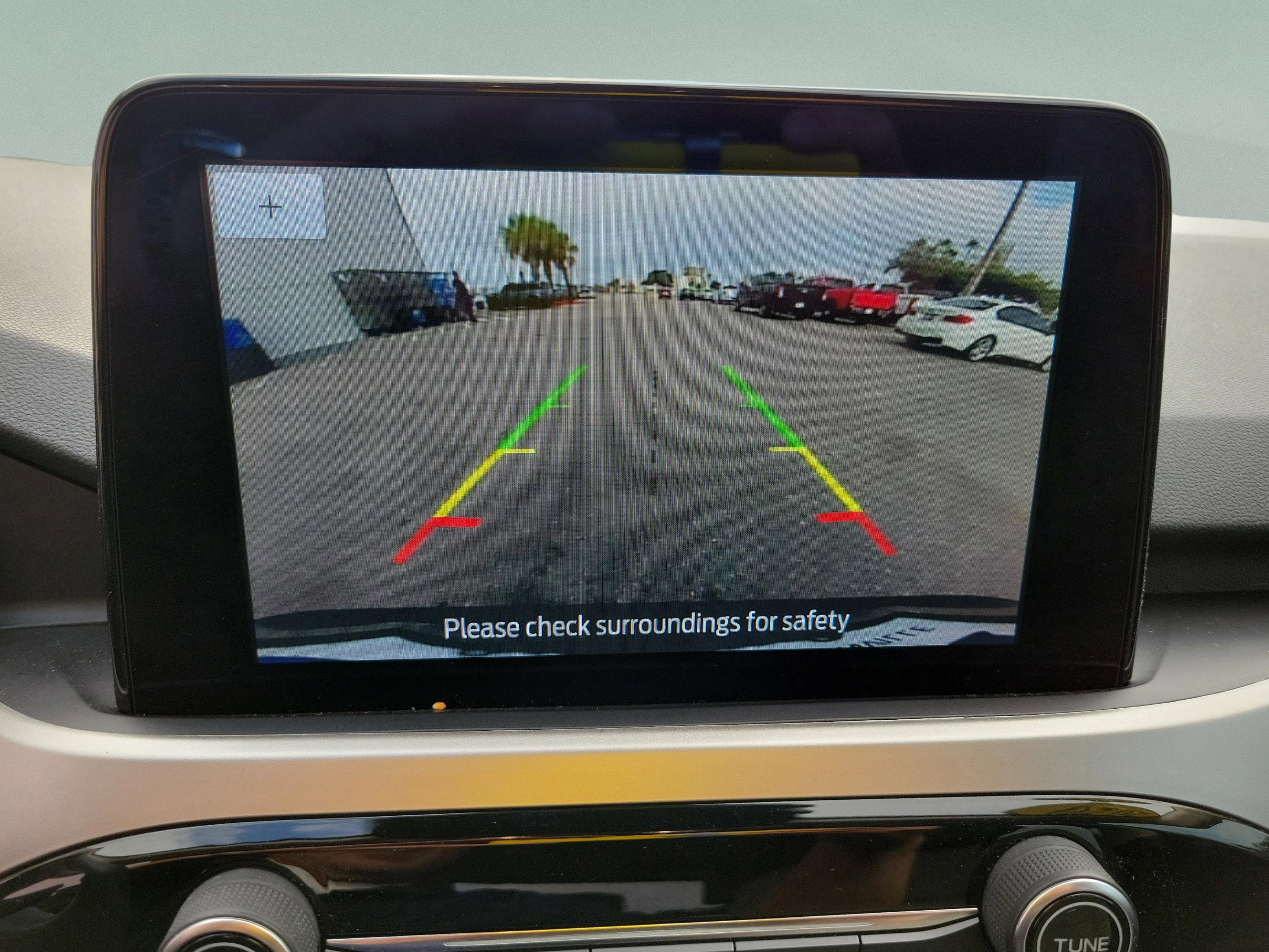 Certified 2020 Ford Escape SE image 17