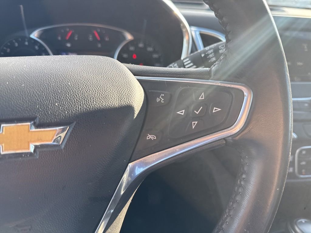 Used 2019 Chevrolet Equinox LT w/ Driver Convenience Package FWD image 19