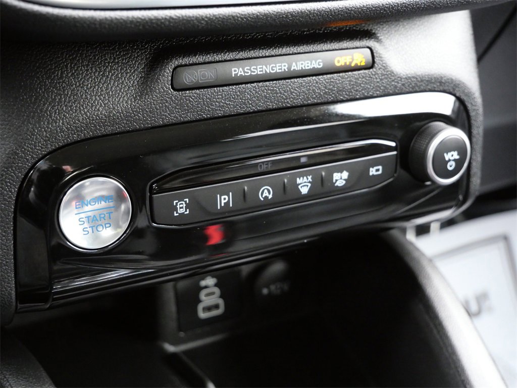 Certified 2024 Ford Escape Platinum image 21