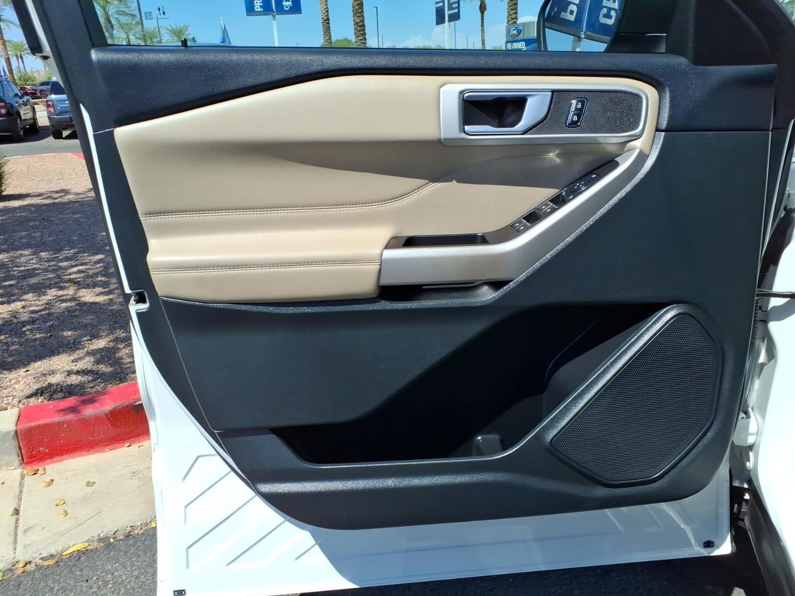 Certified 2023 Ford Explorer XLT RWD image 21