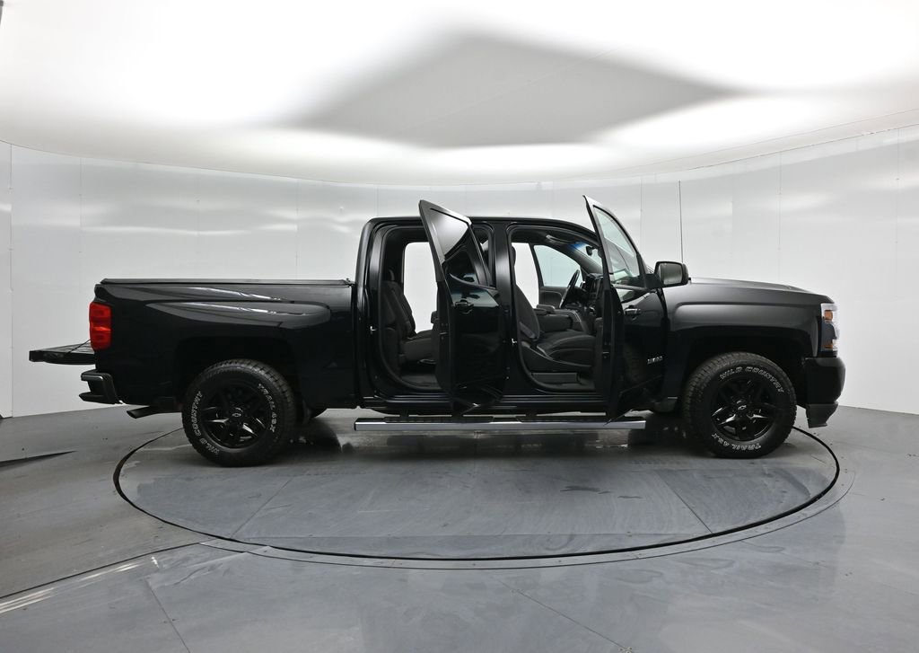 Used 2017 Chevrolet Silverado 1500 LT w/ LT Eassist Package image 5