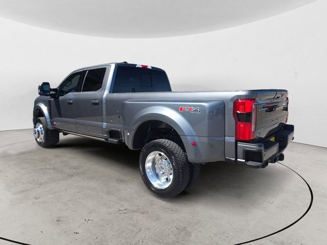 Certified 2025 Ford F450 Platinum w/ FX4 Off-Road Package AWD/4WD image 3