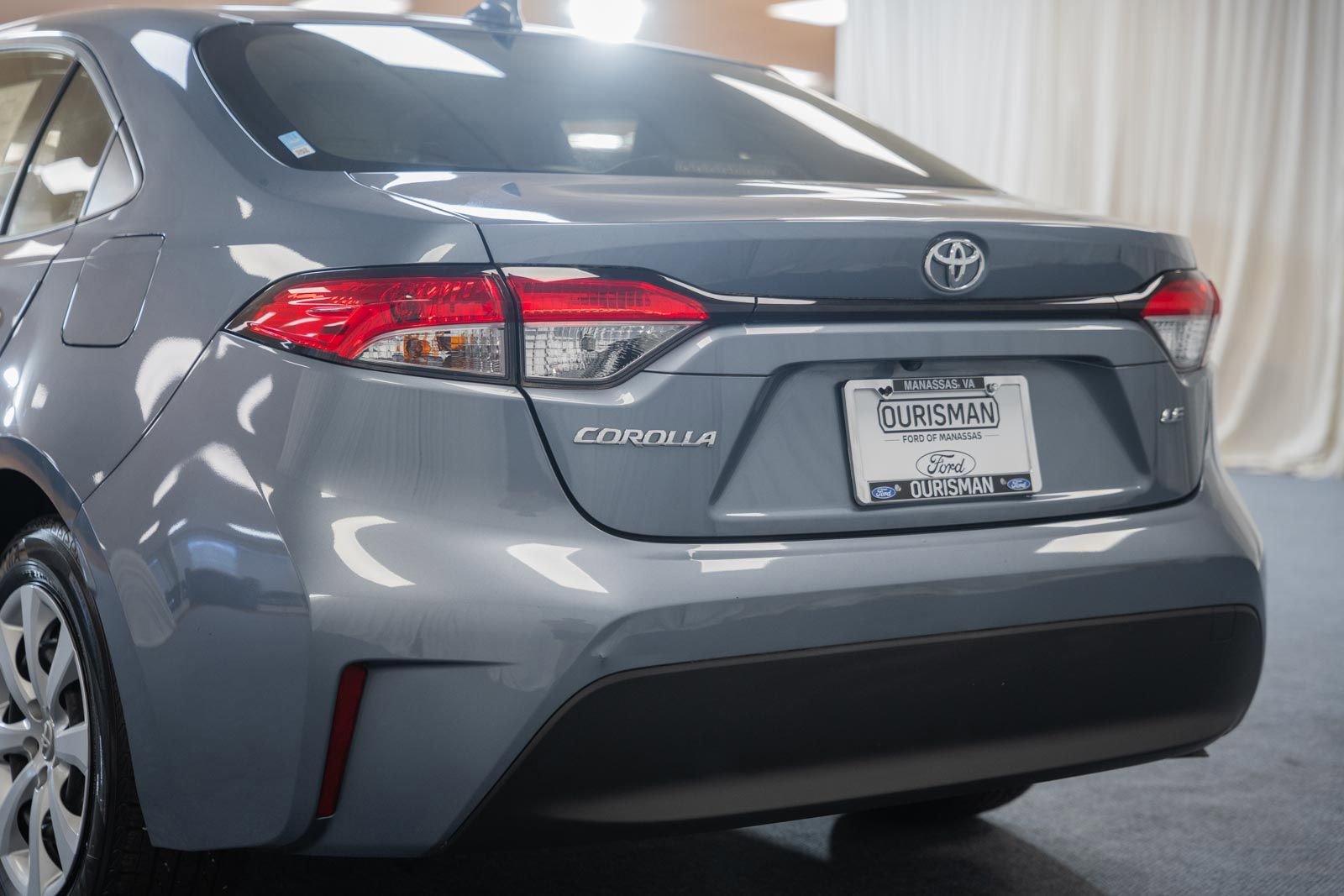 Used 2023 Toyota Corolla LE FWD image 6