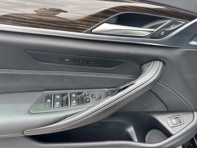 Used 2019 BMW 530i w/ Convenience Package RWD image 19