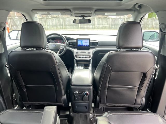 Certified 2023 Ford Explorer XLT w/ Equipment Group 202A AWD/4WD image 34