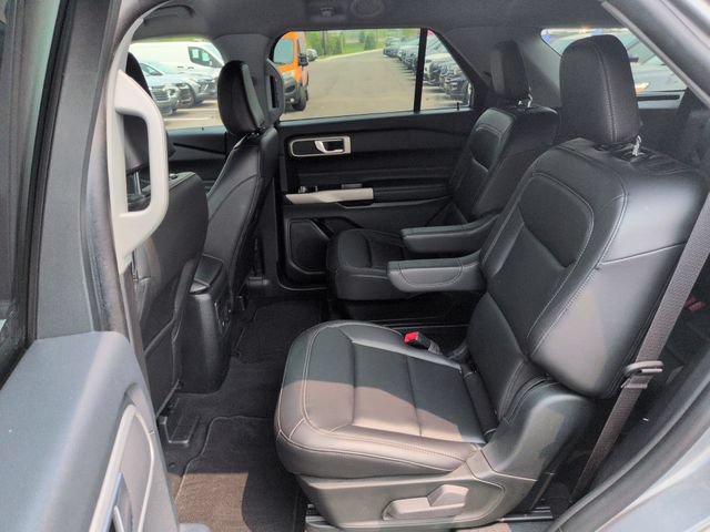 Certified 2023 Ford Explorer XLT w/ Equipment Group 202A AWD/4WD image 25