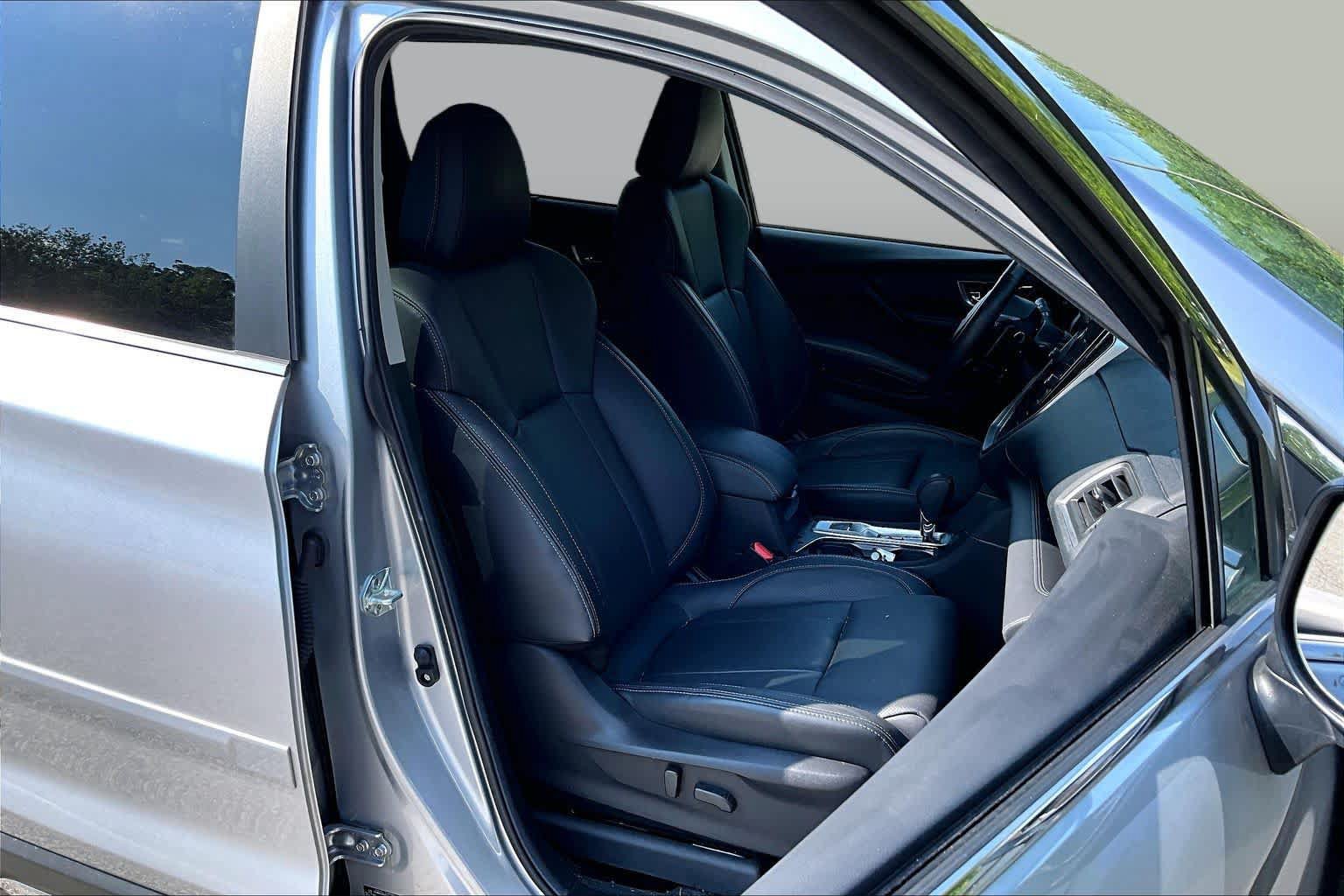 Used 2024 Subaru Ascent Limited w/ Technology Package AWD/4WD image 8