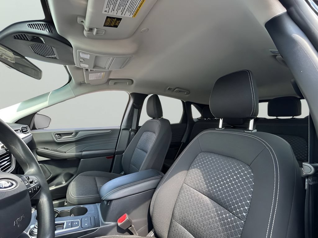 Certified 2025 Ford Escape Active AWD/4WD image 17