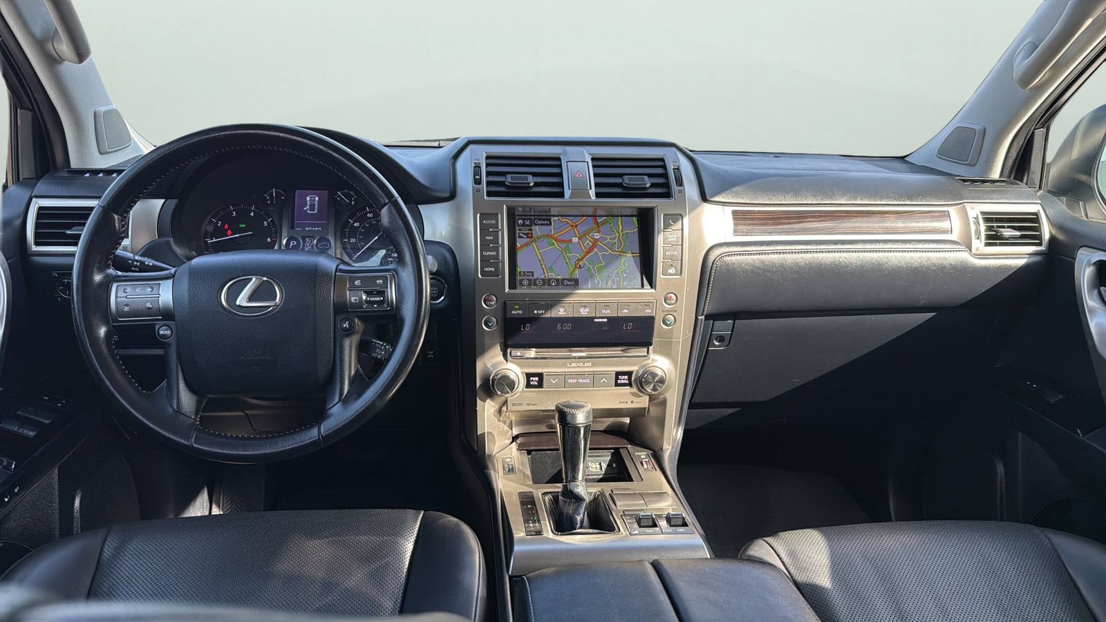 Used 2018 Lexus GX 460 w/ Navigation Package AWD/4WD image 19