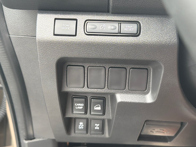 Used 2023 Nissan Frontier PRO-4X w/ Tow Package AWD/4WD image 34