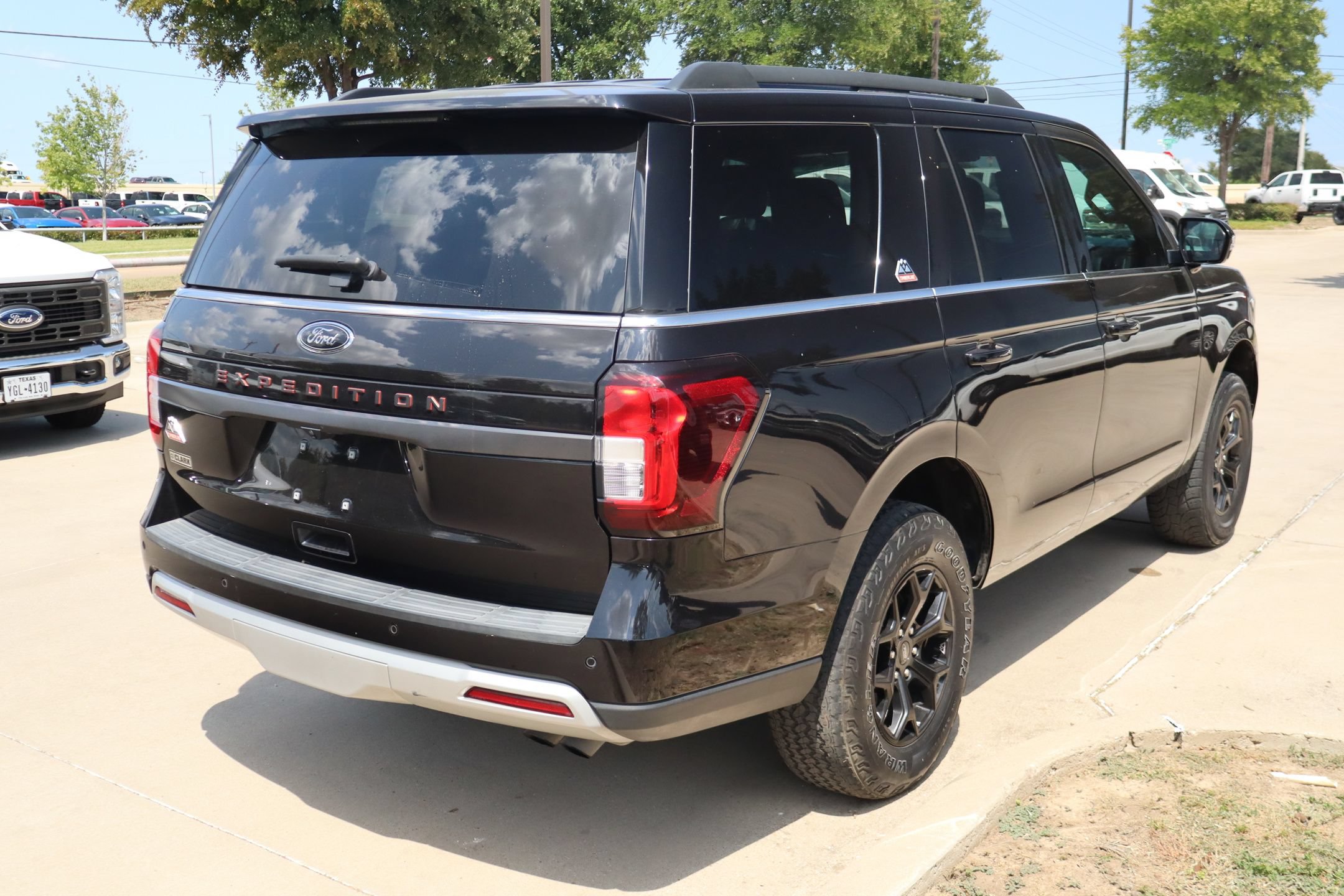 Certified 2022 Ford Expedition Timberline AWD/4WD image 3