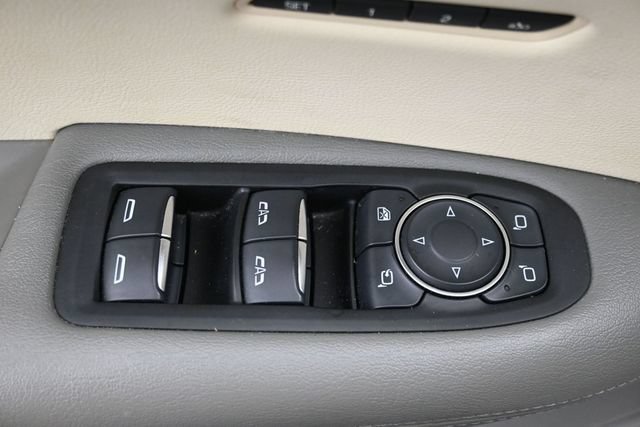 Used 2017 Cadillac XT5 Premium Luxury FWD image 14