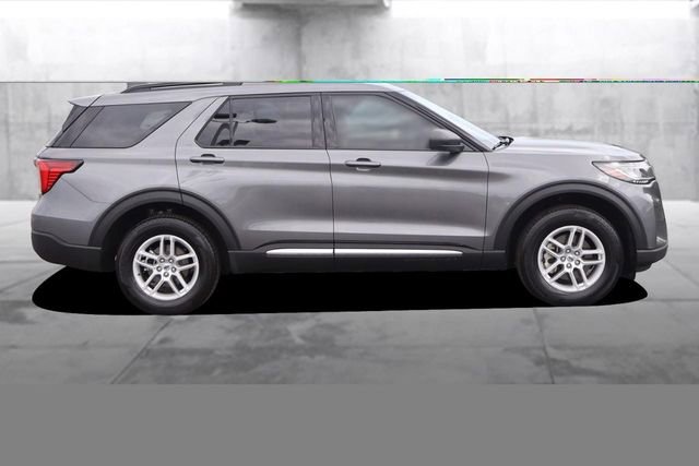 Certified 2025 Ford Explorer Active AWD/4WD image 5
