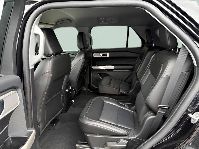 Certified 2022 Ford Explorer Limited w/ Equipment Group 301A AWD/4WD image 5