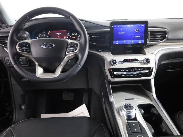 Certified 2023 Ford Explorer XLT w/ Equipment Group 202A AWD/4WD image 14