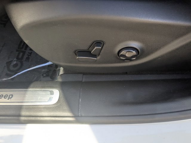 Used 2021 Jeep Cherokee Limited w/ Elite Package image 14