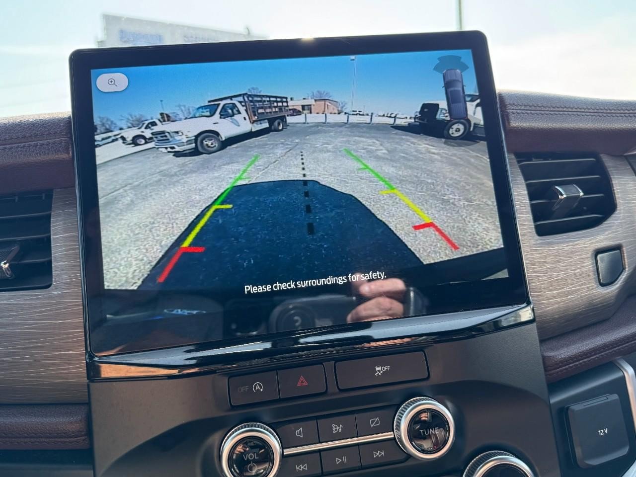 Certified 2024 Ford Expedition Limited image 23