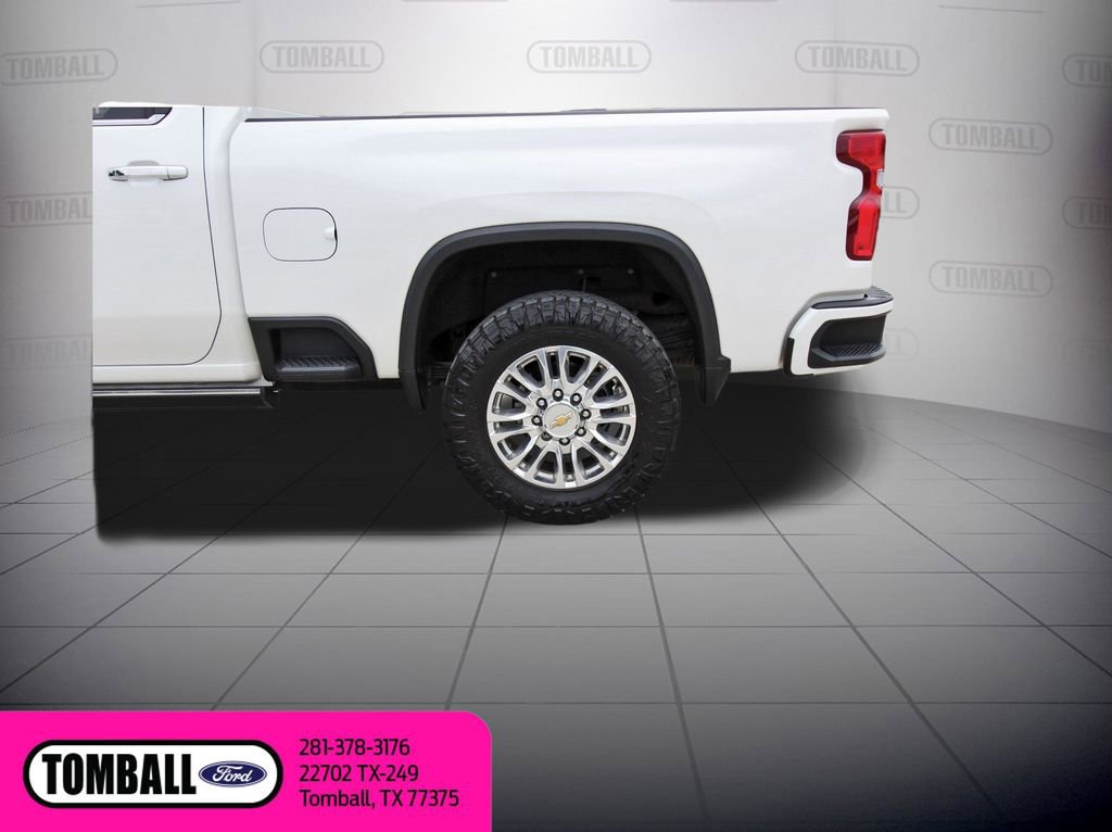 Used 2023 Chevrolet Silverado 2500 High Country w/ Technology Package AWD/4WD image 31