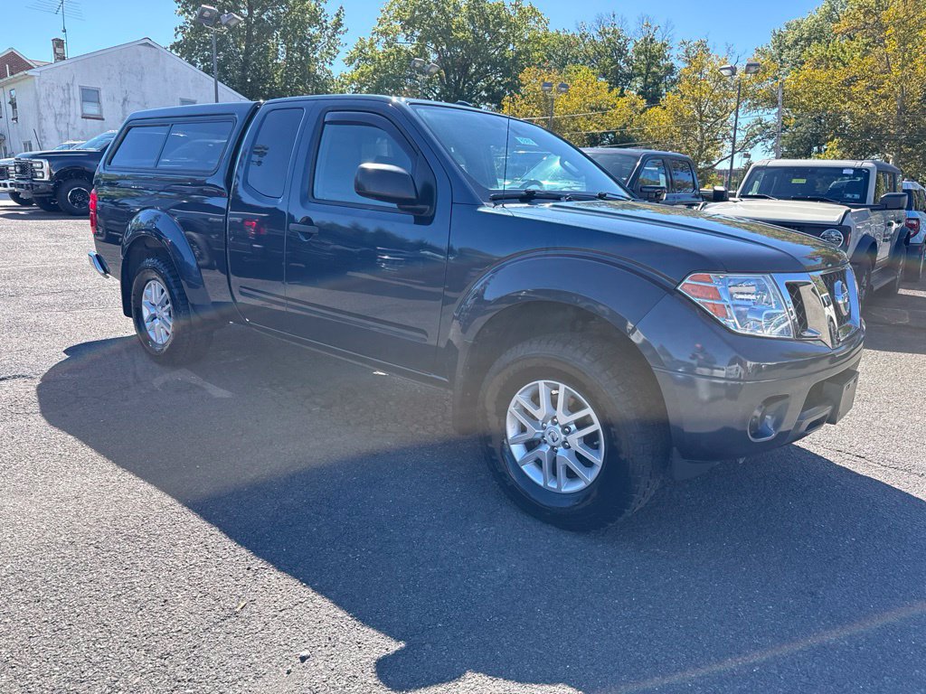 Used 2017 Nissan Frontier SV AWD/4WD image 3