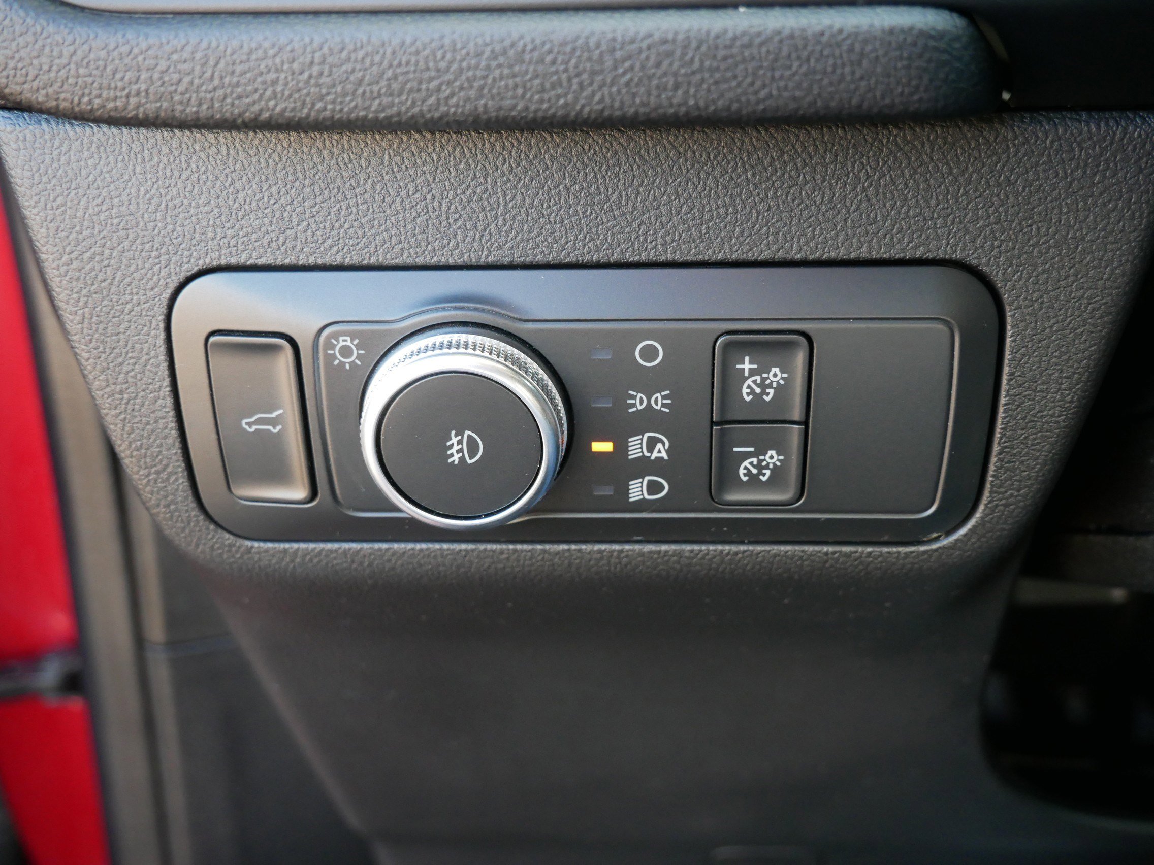 Certified 2020 Ford Escape Titanium AWD/4WD image 26