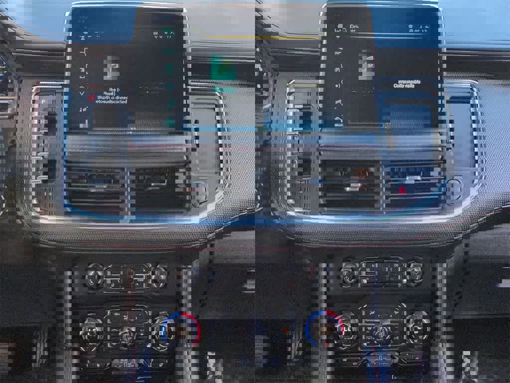 Used 2022 Chevrolet Suburban RST image 28