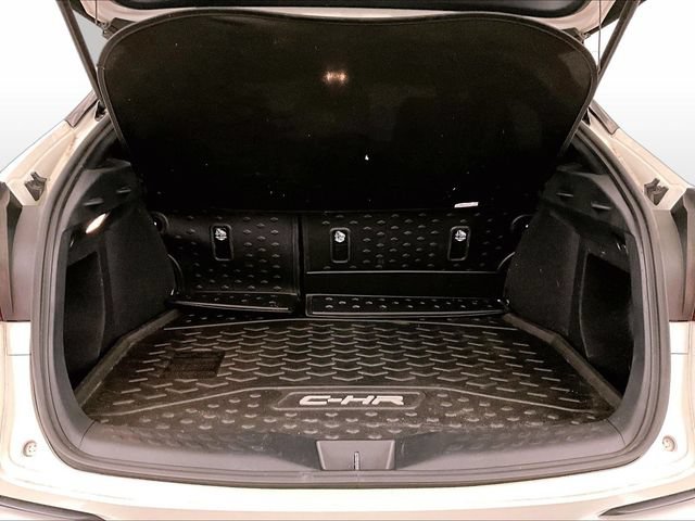 Used 2019 Toyota C-HR FWD image 33