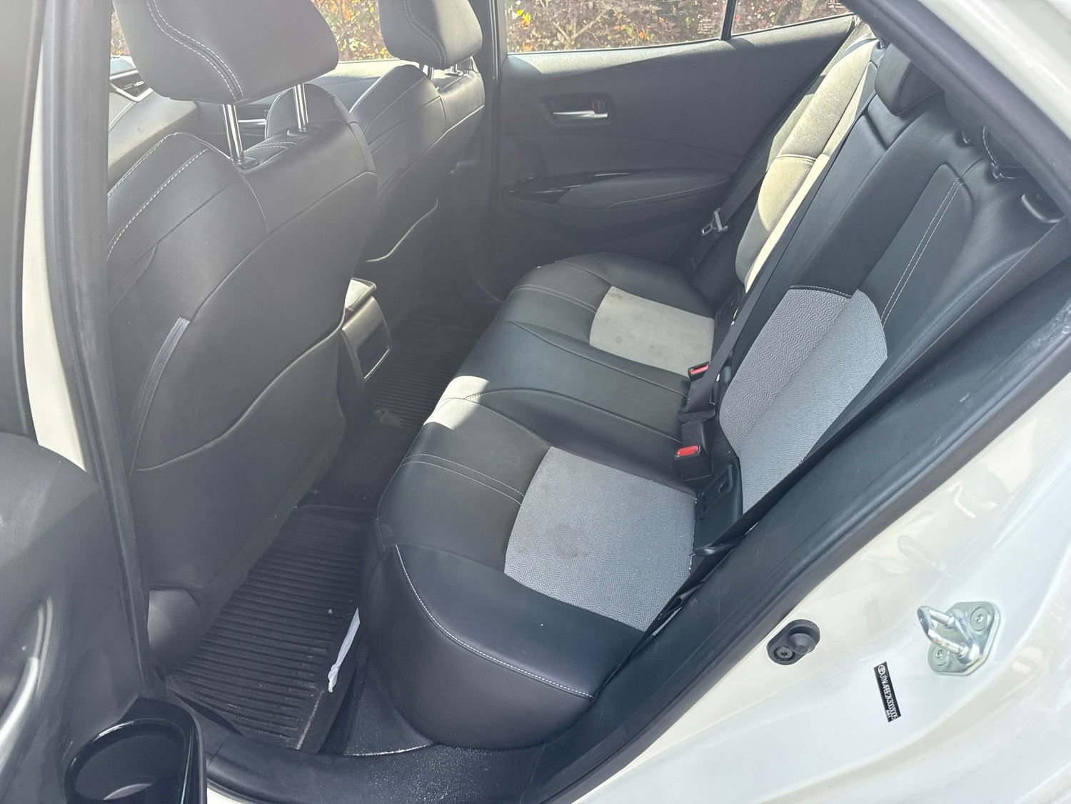 Used 2019 Toyota Corolla XSE FWD image 11