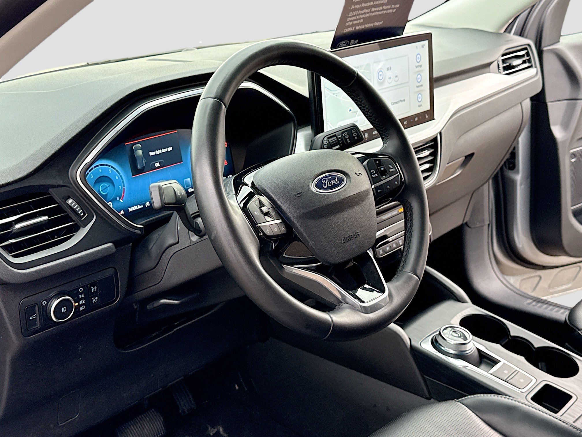 Certified 2024 Ford Escape Platinum AWD/4WD image 4
