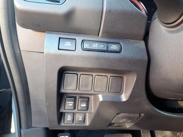 Used 2024 Nissan Frontier PRO-4X w/ Off-Road Protection Package image 16