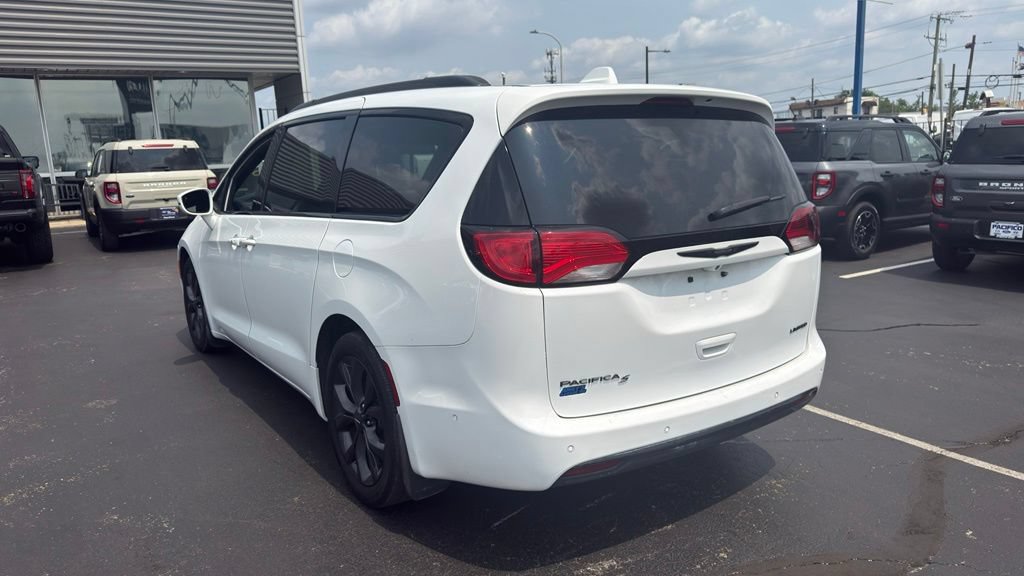Used 2019 Chrysler Pacifica Limited w/ Advanced Safetytec Group FWD image 7
